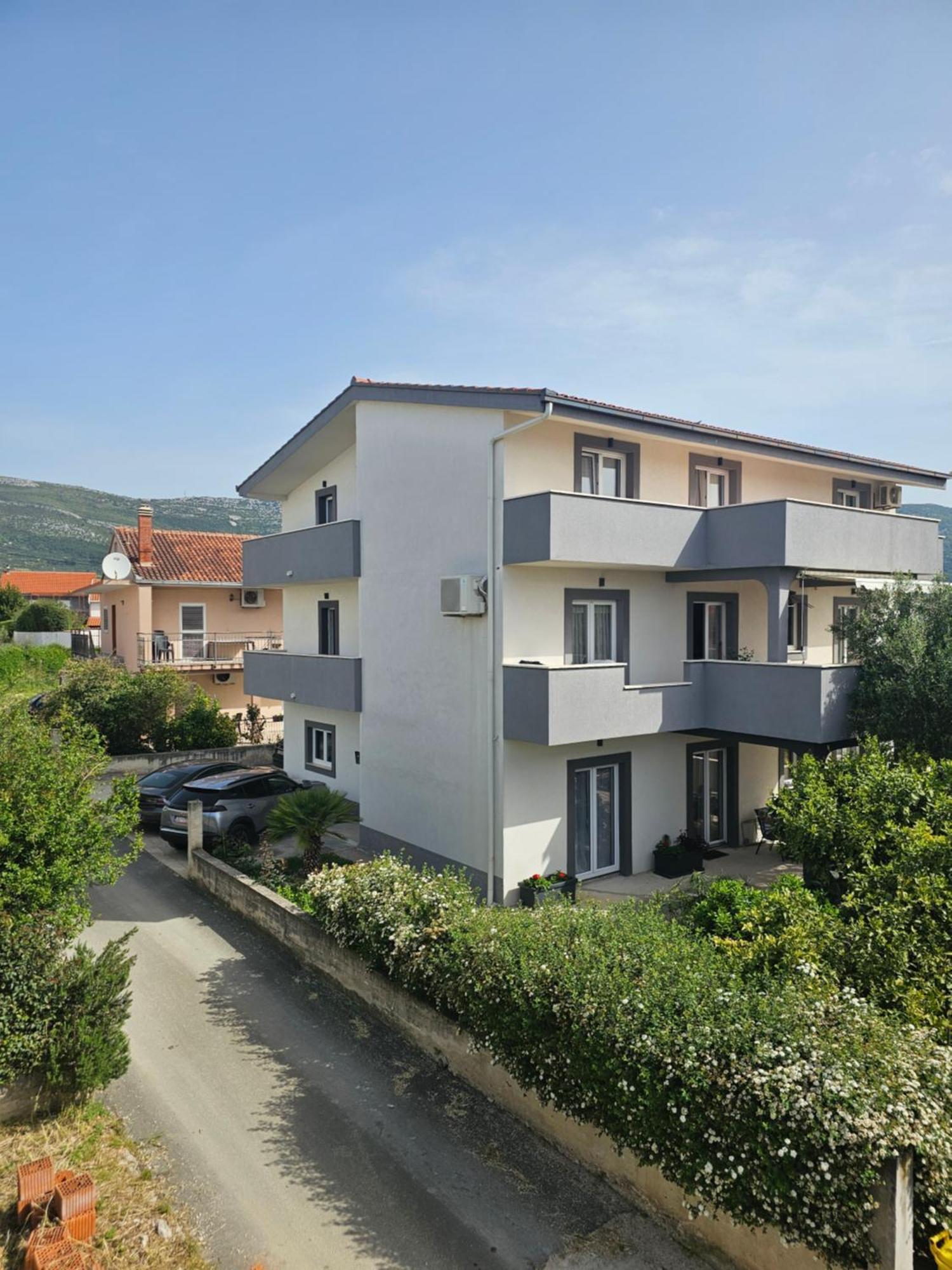 Apartmani Dianna Kaštela Buitenkant foto